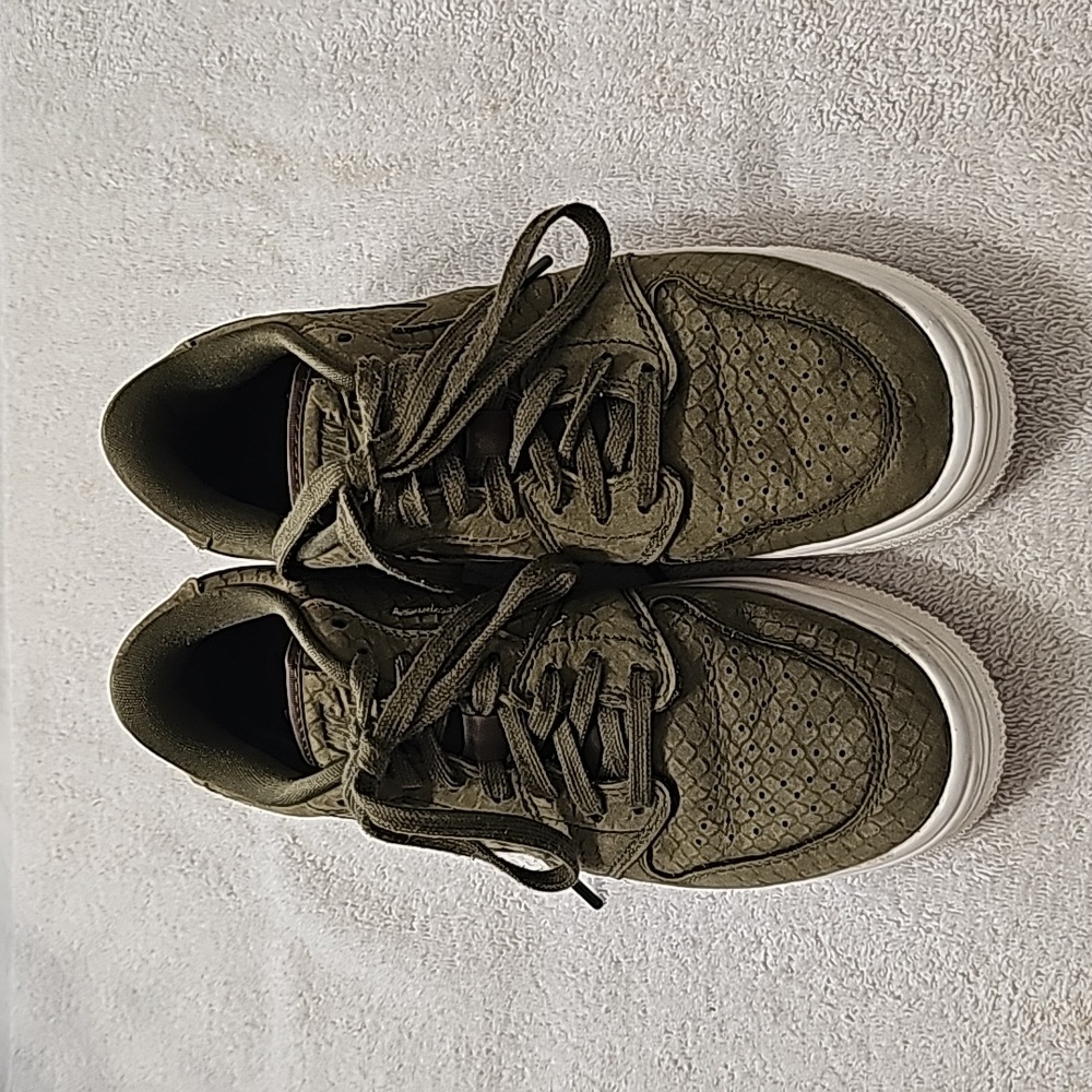 Women's Nike Sneakers
